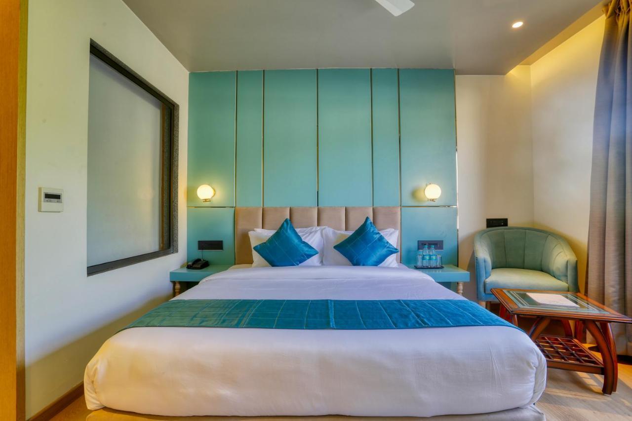 The Vincent Inn Bhopal Exterior photo